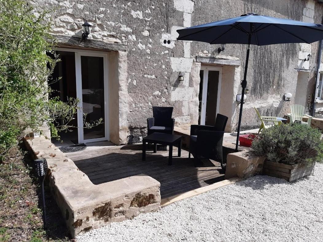 Domaine Les Feuillants Hotel Crouzilles Exterior photo