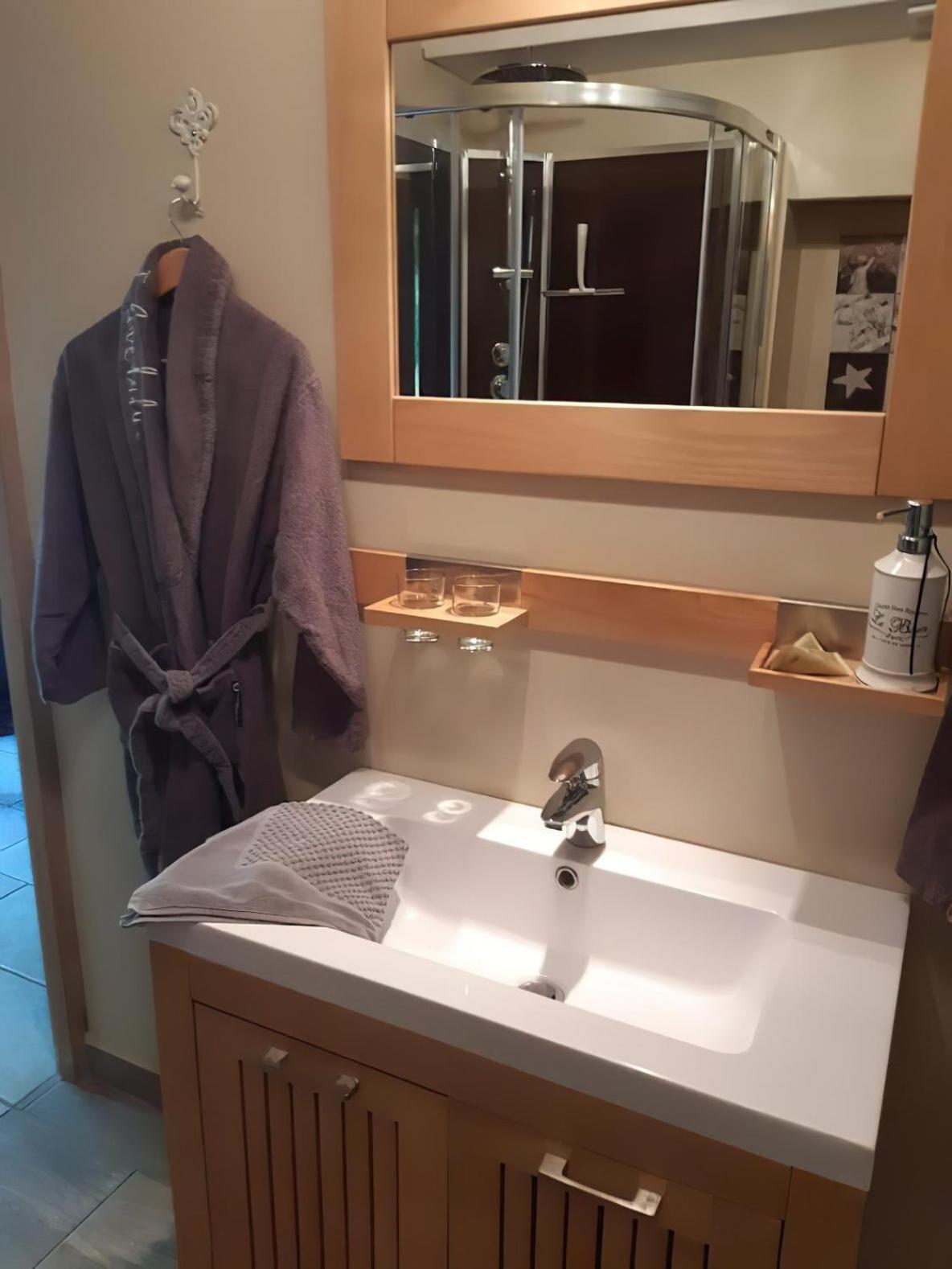 Domaine Les Feuillants Hotel Crouzilles Room photo